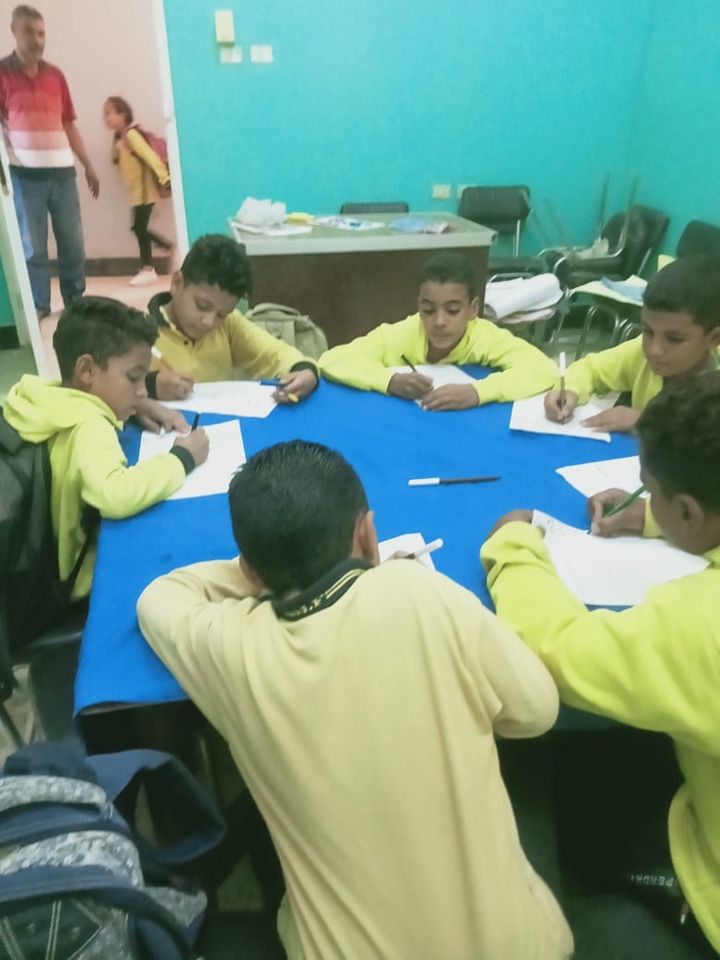 جانب من المسابقة الثقافية والتعليمية للأطفال