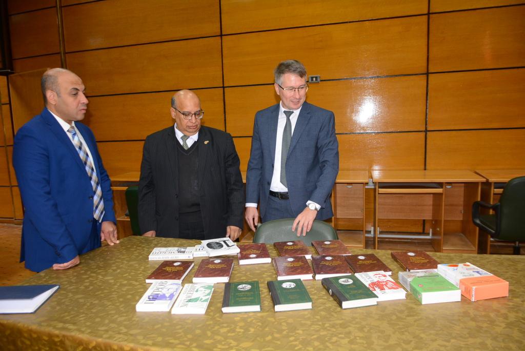 جانب من الزيارة