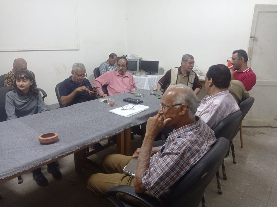 جانب من الأمسية الشعرية