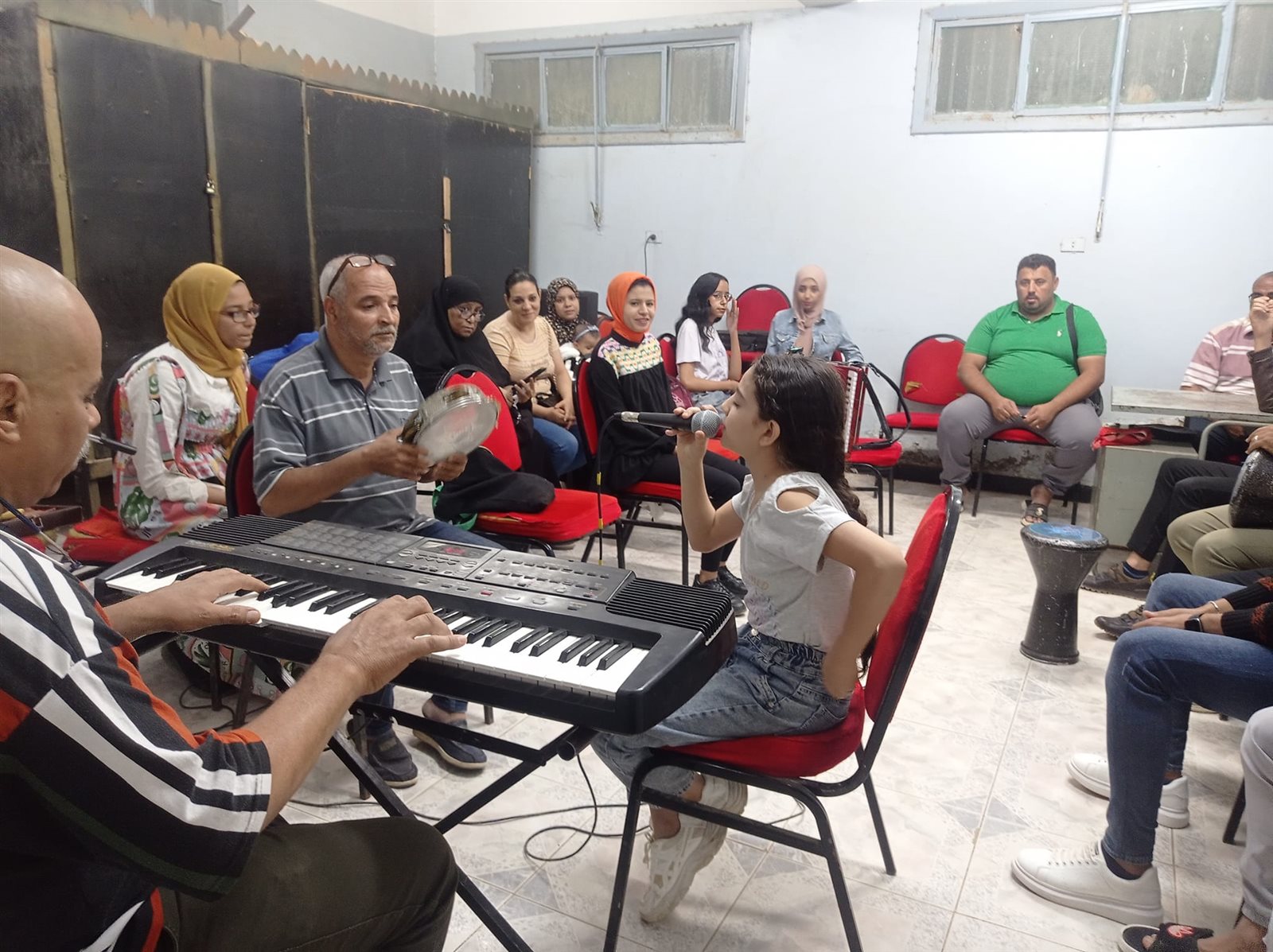 جانب من بروفات فرقة الموسيقى العربية