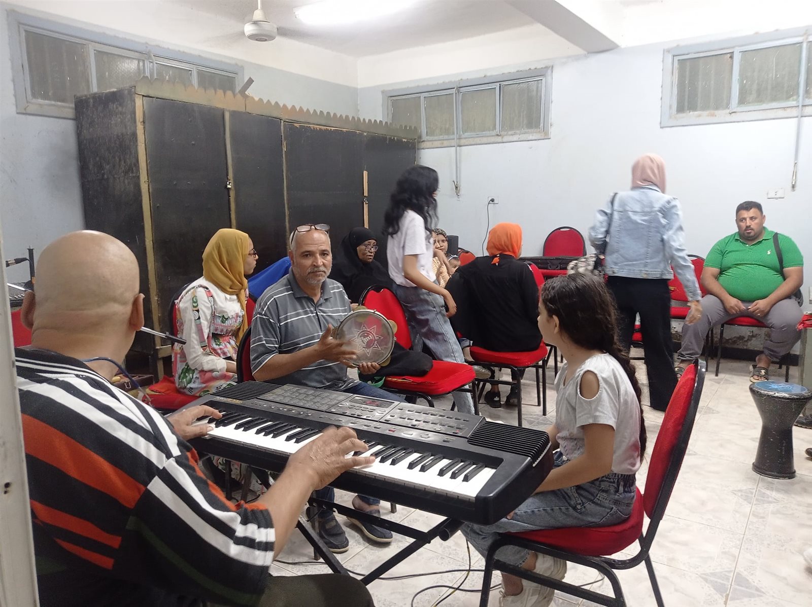 جانب من بروفات فرقة الموسيقى العربية