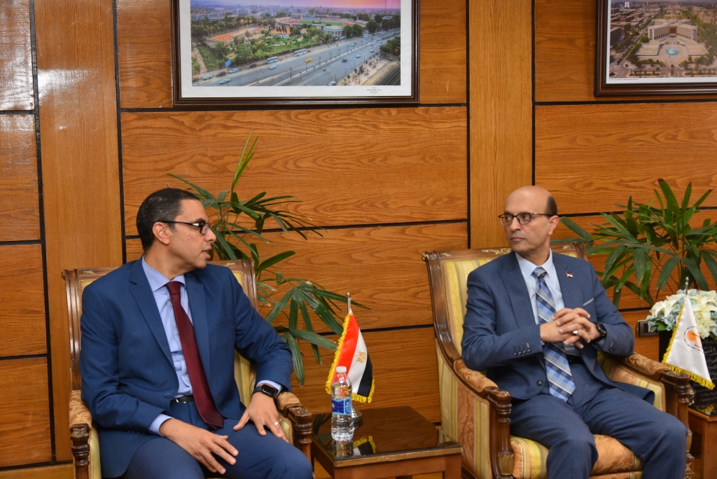 ضيوف جامعة أسيوط