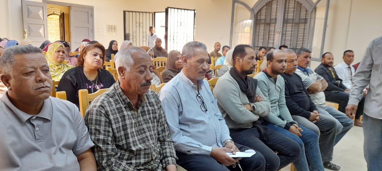 جانب من ضيوف الندوة