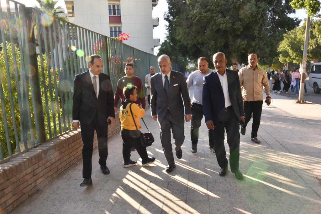 جولة في المدينة الجامعية بجامعة أسيوط