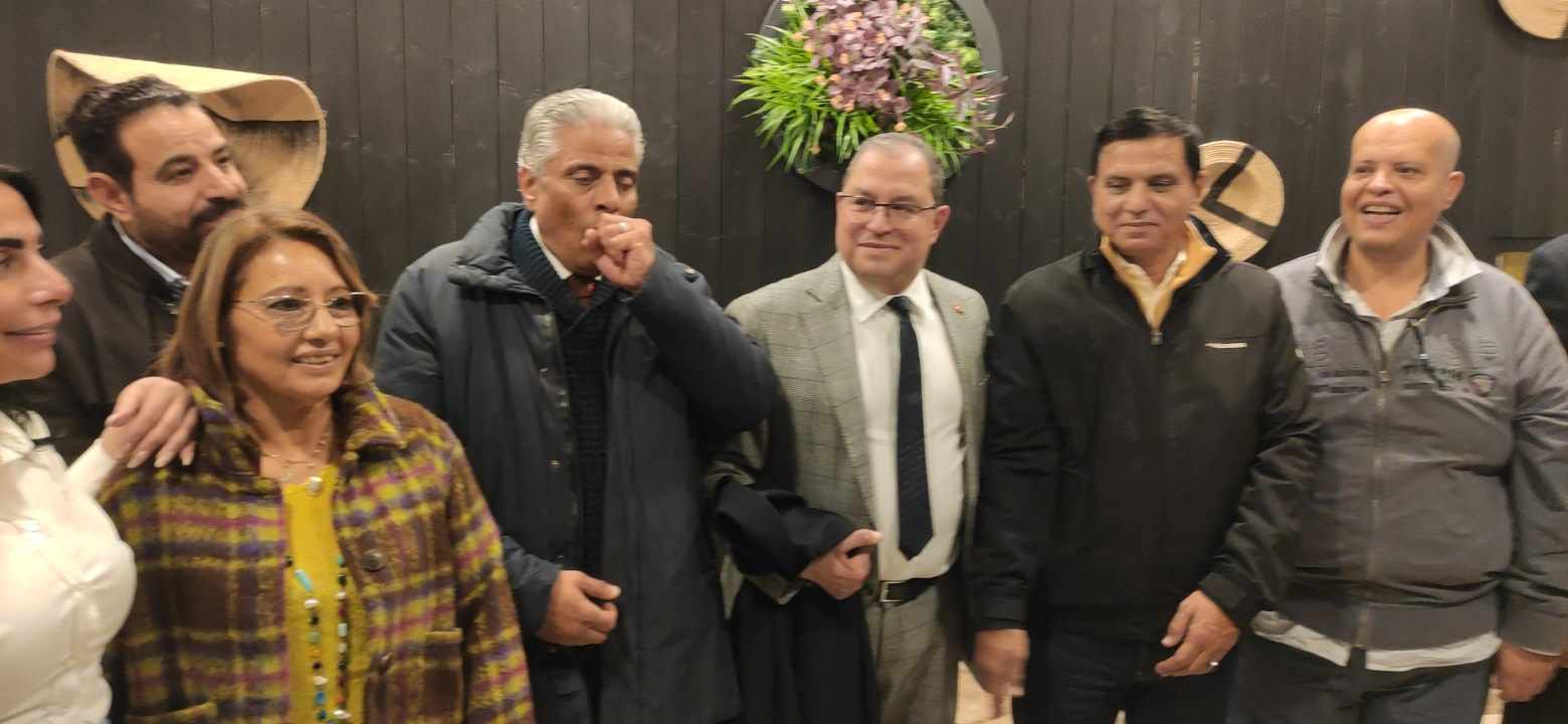 received_351414594039138