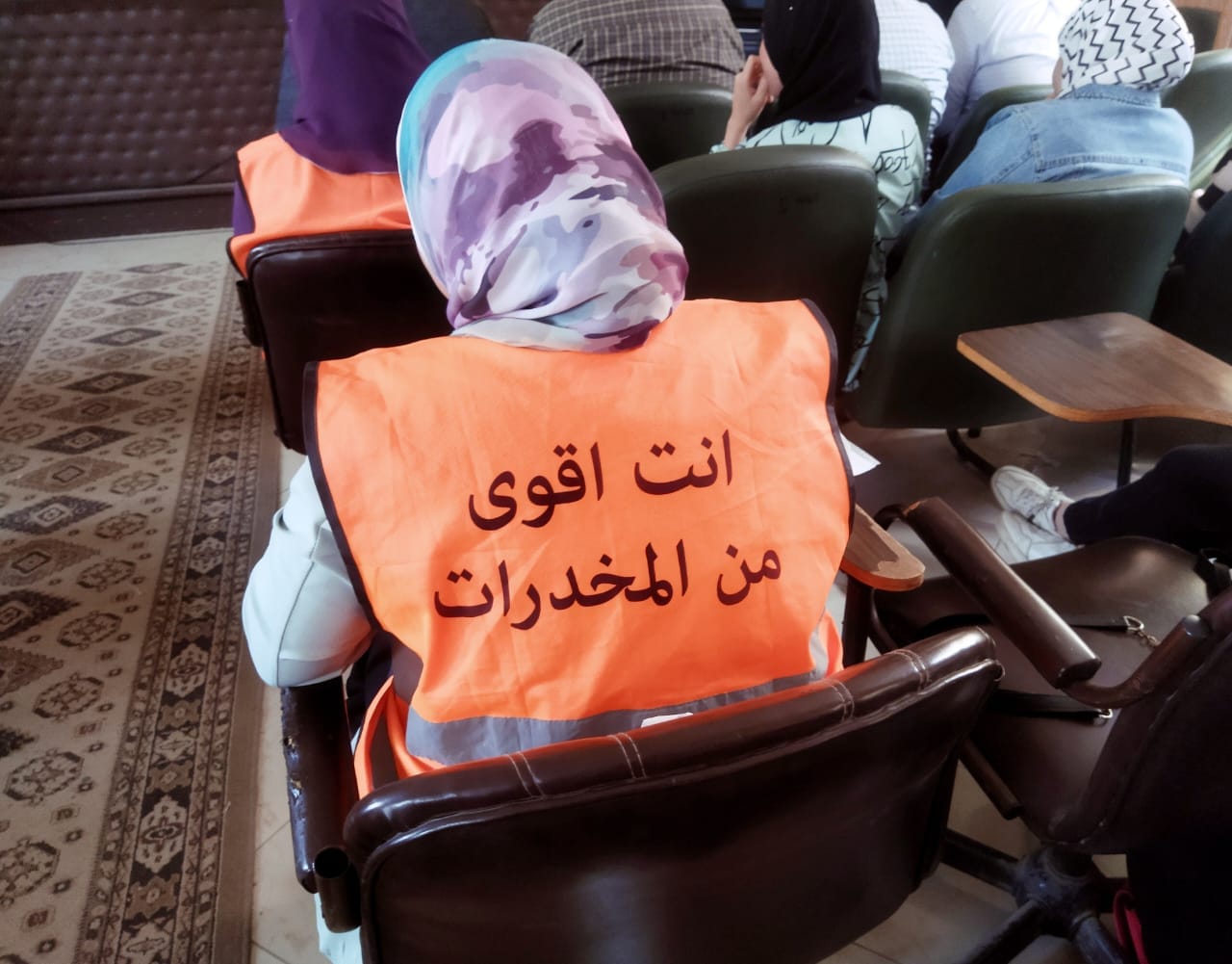 جانب من ضيوف الندوة