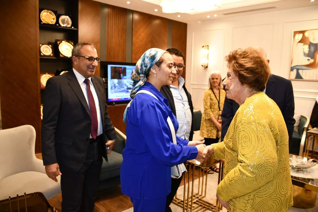 FB_IMG_1701128128022