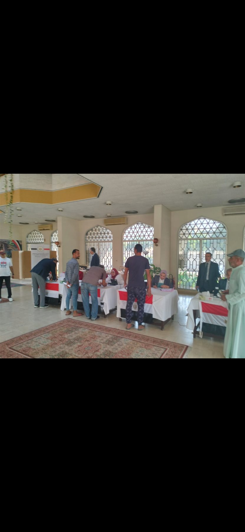 المصريون بسلطنة عمان يدلون بأصواتهم في الانتخابات الرئاسية