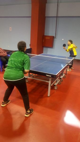 جانب من دورة تنس طاولة طالبات