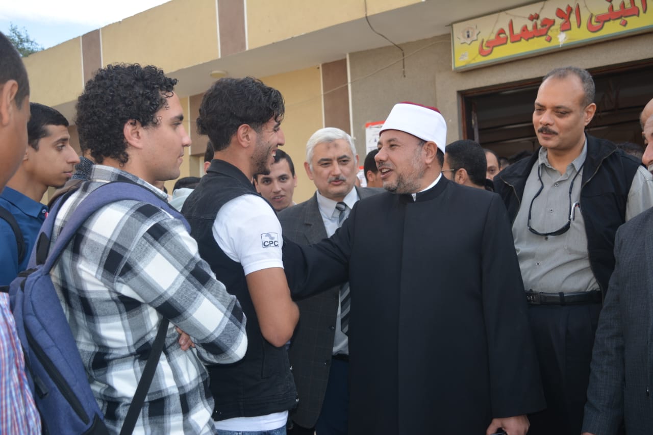 جانب من زيارة الدكتور نائب رئيس جامعة الأزهر للوجة القبلي