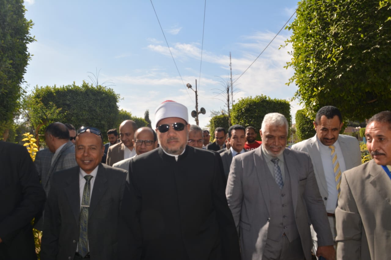 جانب من زيارة الدكتور نائب رئيس جامعة الأزهر للوجة القبلي