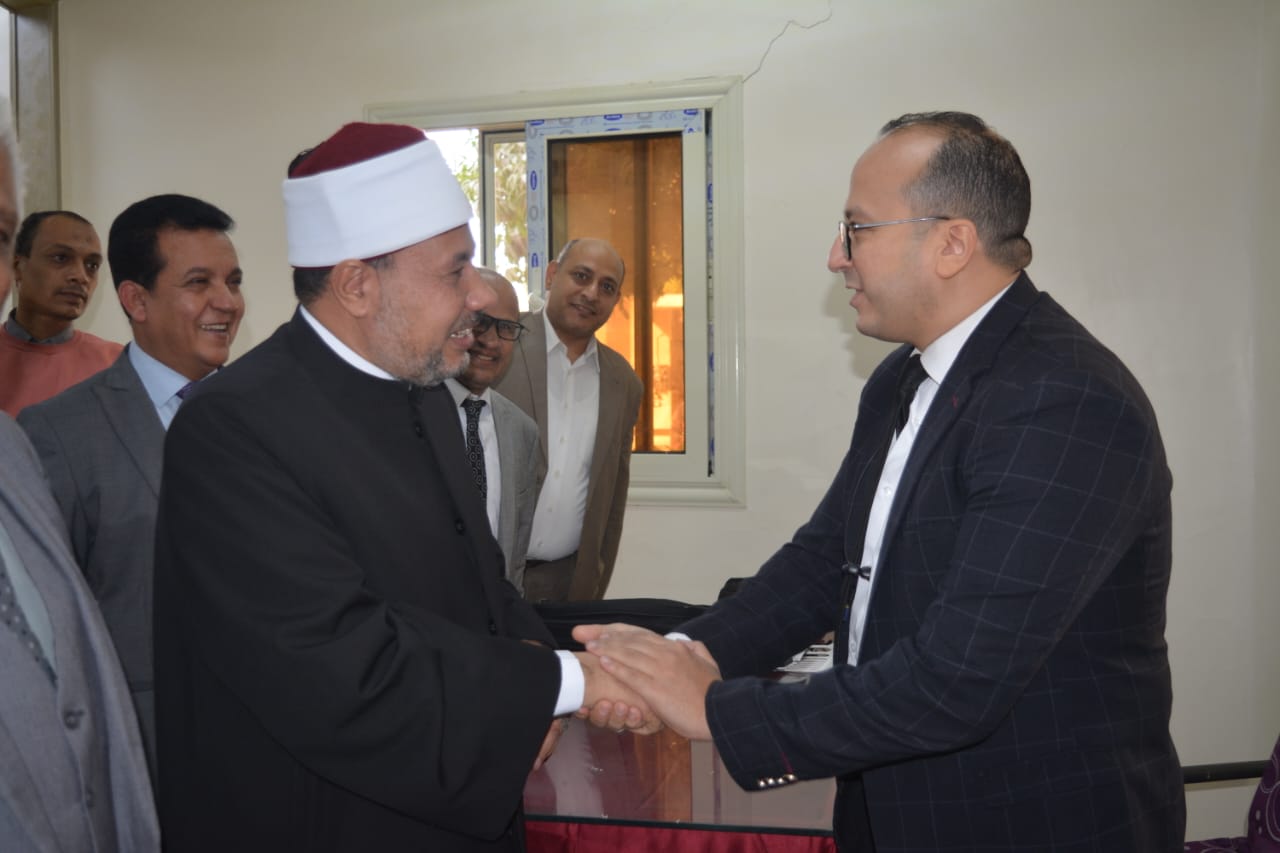 جانب من زيارة الدكتور نائب رئيس جامعة الأزهر للوجة القبلي