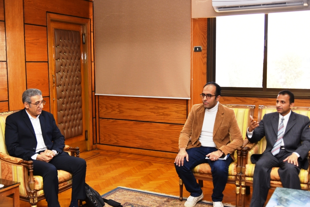 جانب من الزيارة