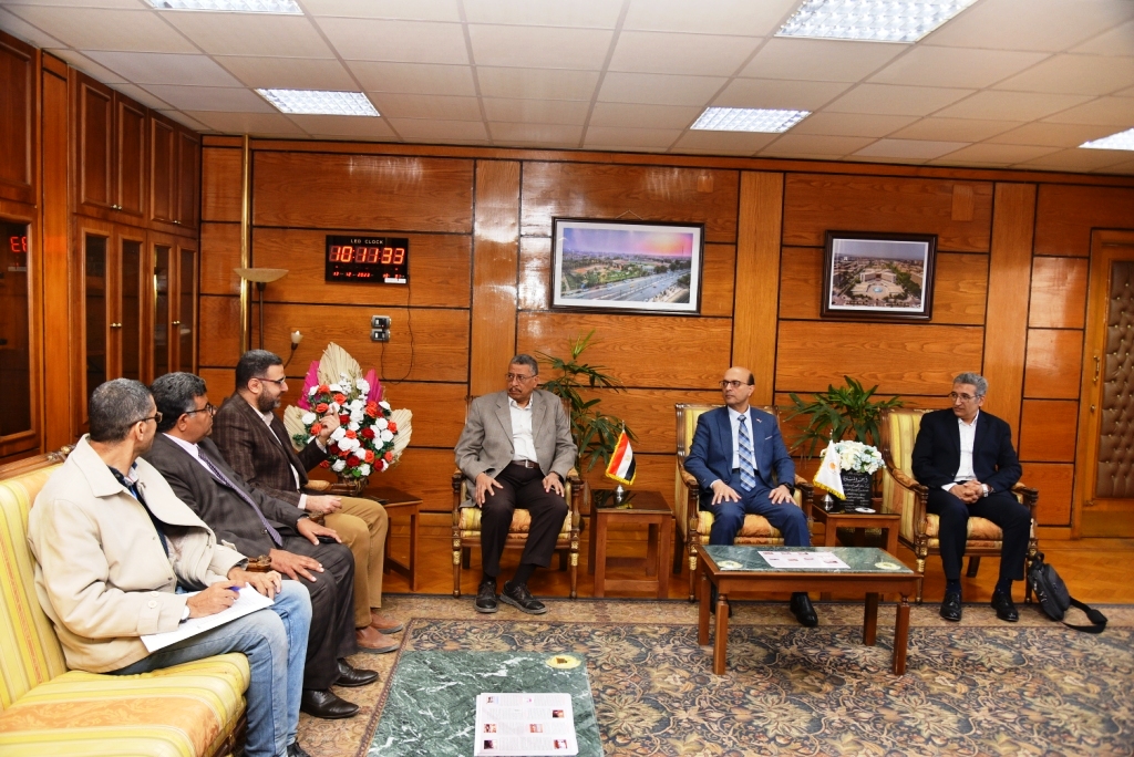 جانب من الزيارة