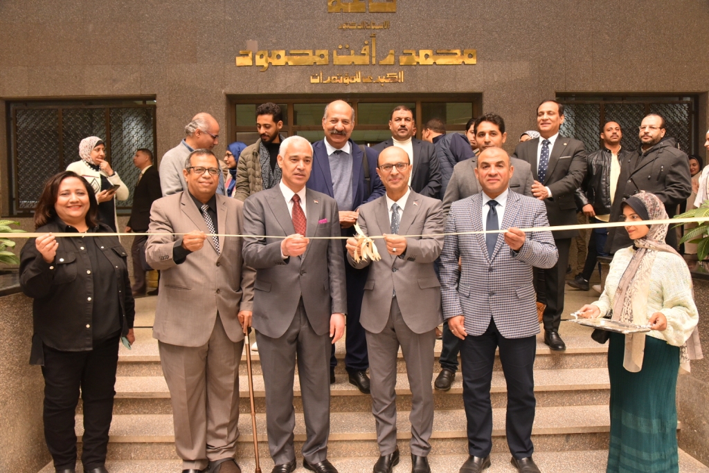 جانب من المعرض