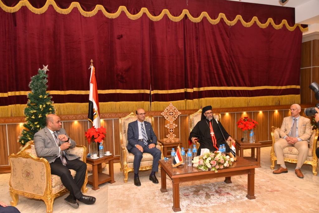 جانب من زيارات رئيس جامعة أسيوط