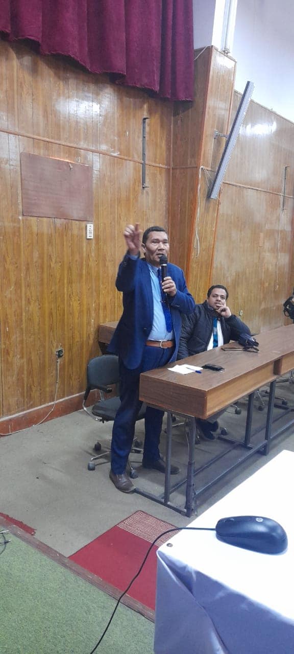 جانب من ضيوف الندوة