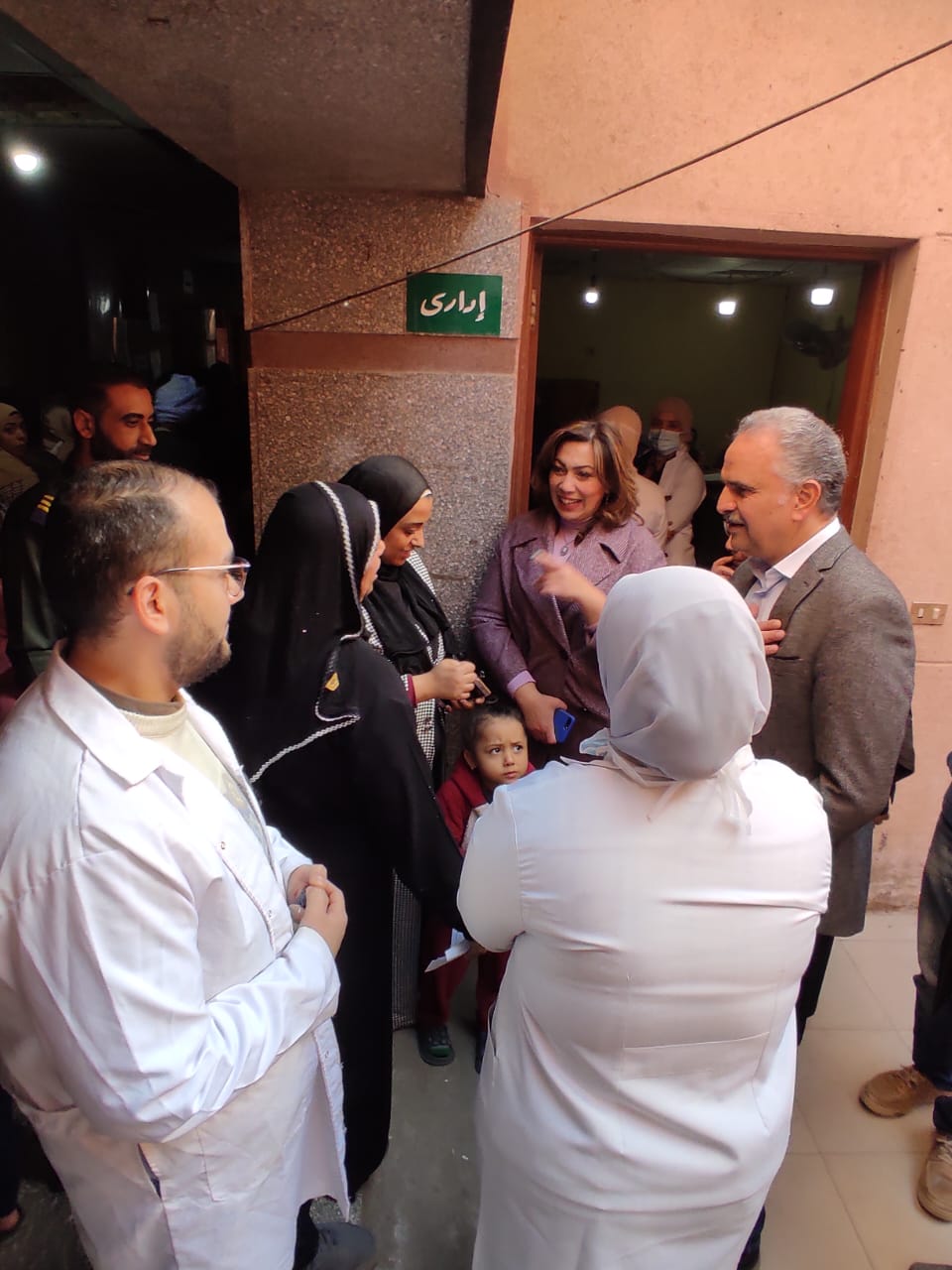 جانب من القافلة الطبية