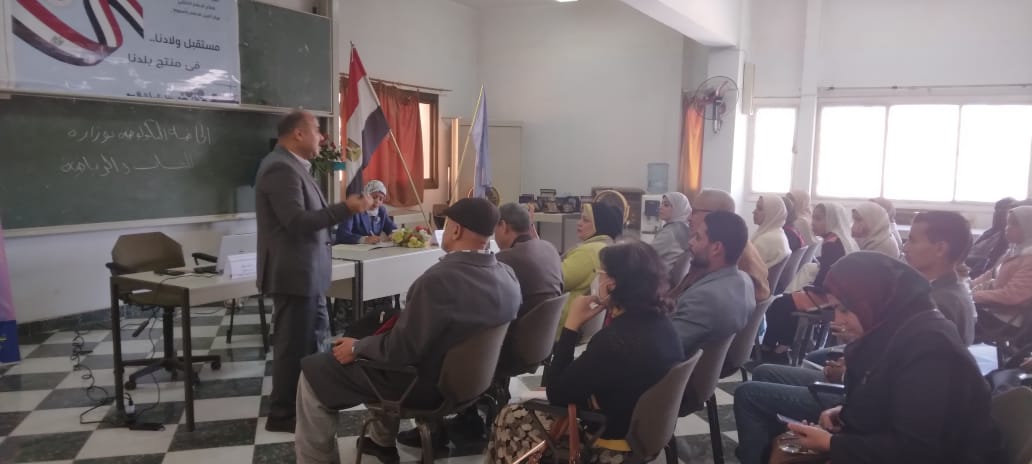 جانب من ضيوف الندوة