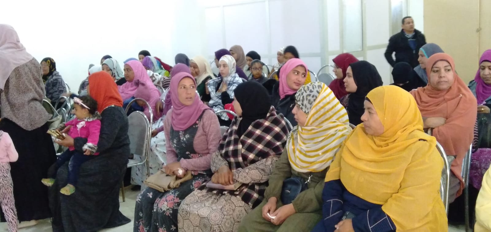 جانب من ضيوف الندوة