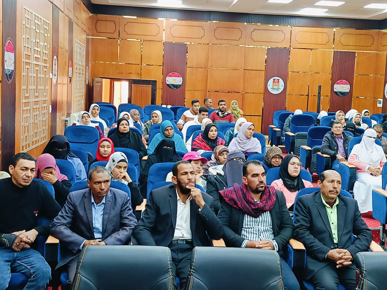 جانب من الندوة