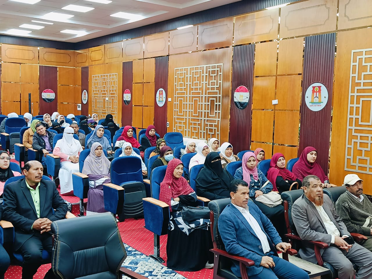 جانب من الندوة