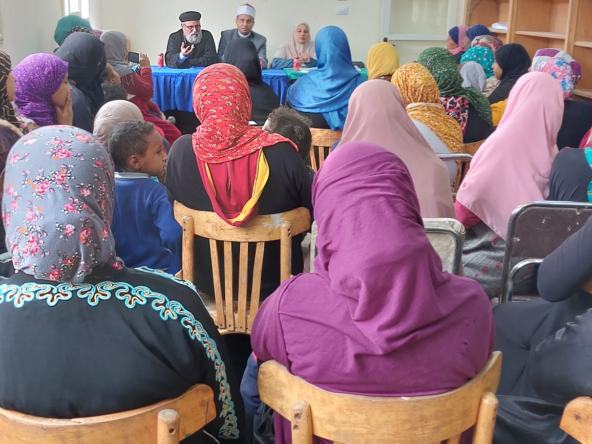 جانب من ضيوف الندوة 