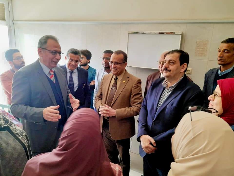 جانب من ضيوف الندوة