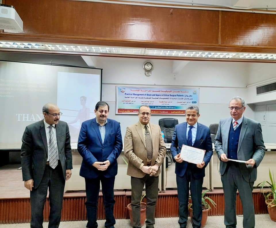 جانب من ضيوف الندوة