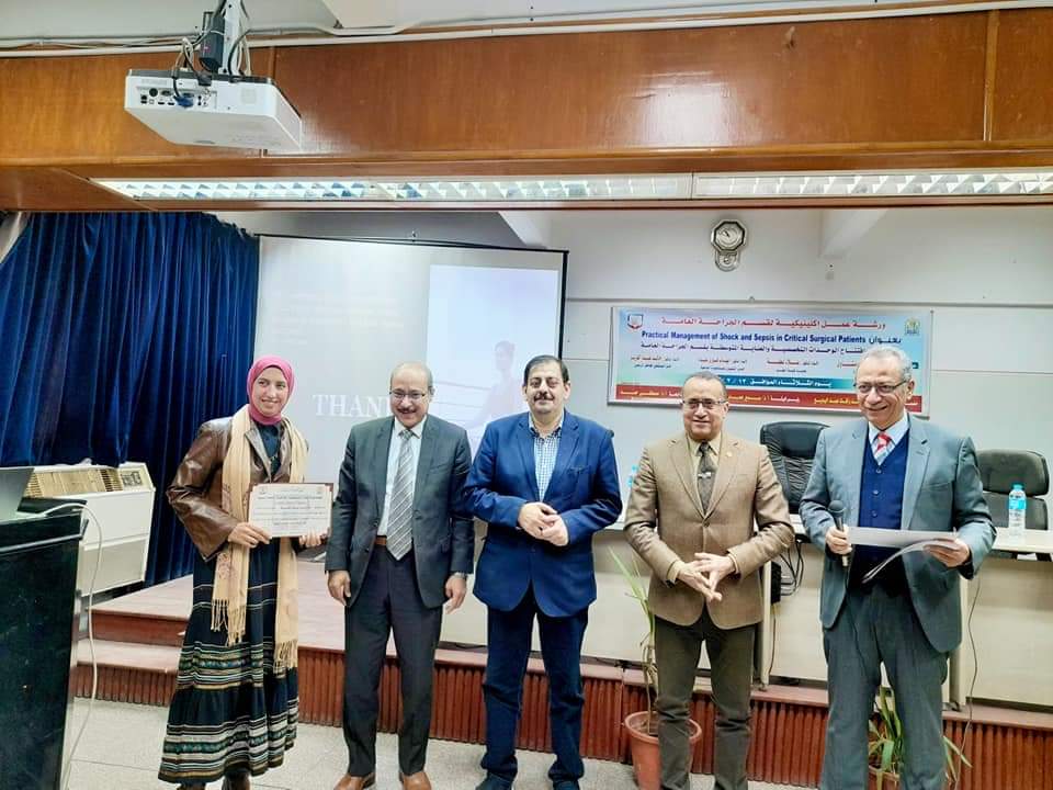 جانب من ضيوف الندوة