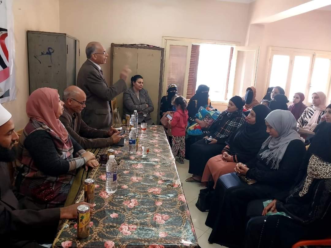 جانب من ضيوف الندوة