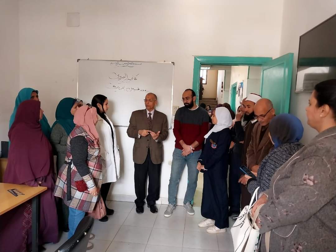 جانب من ضيوف الندوة