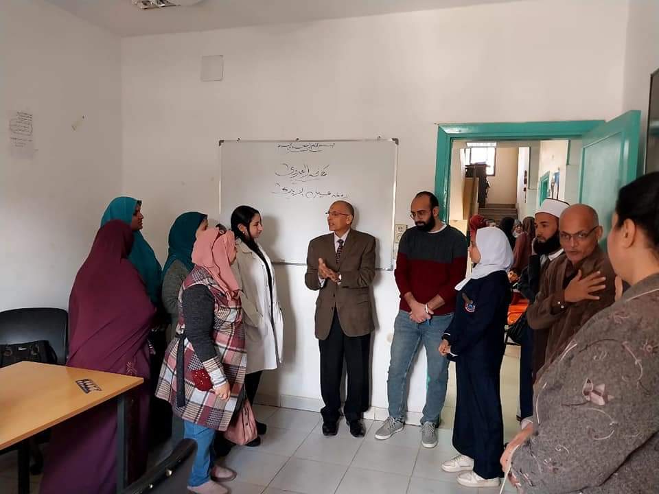 جانب من ضيوف الندوة