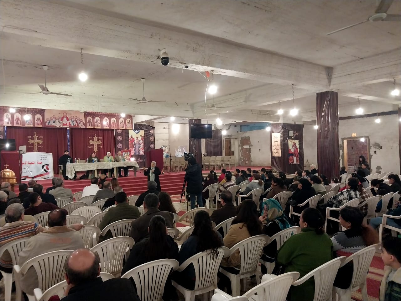 جانب من ضيوف الندوة