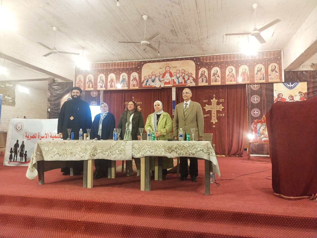 جانب من ضيوف الندوة