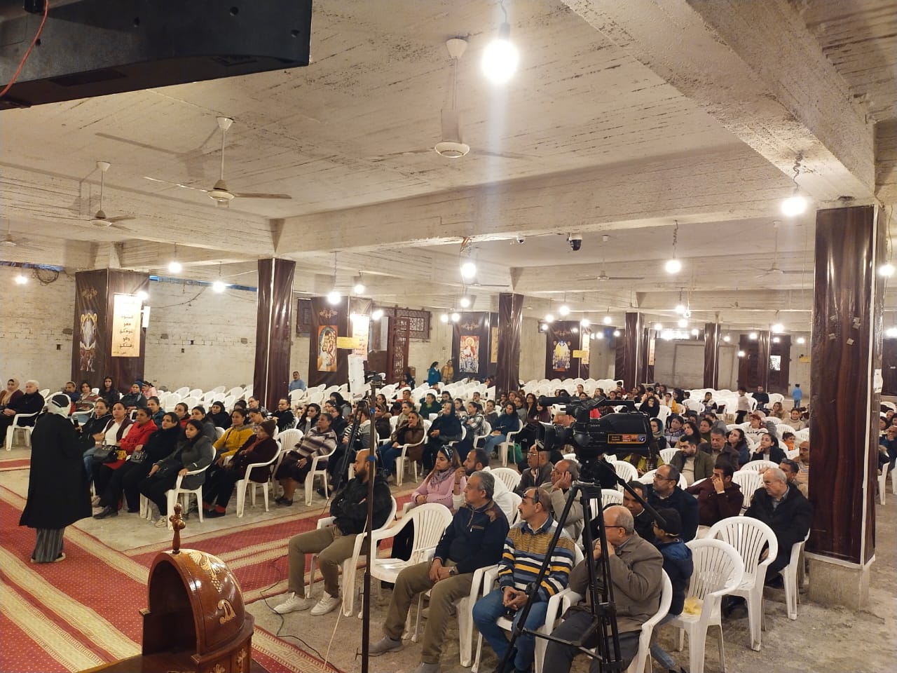 جانب من ضيوف الندوة