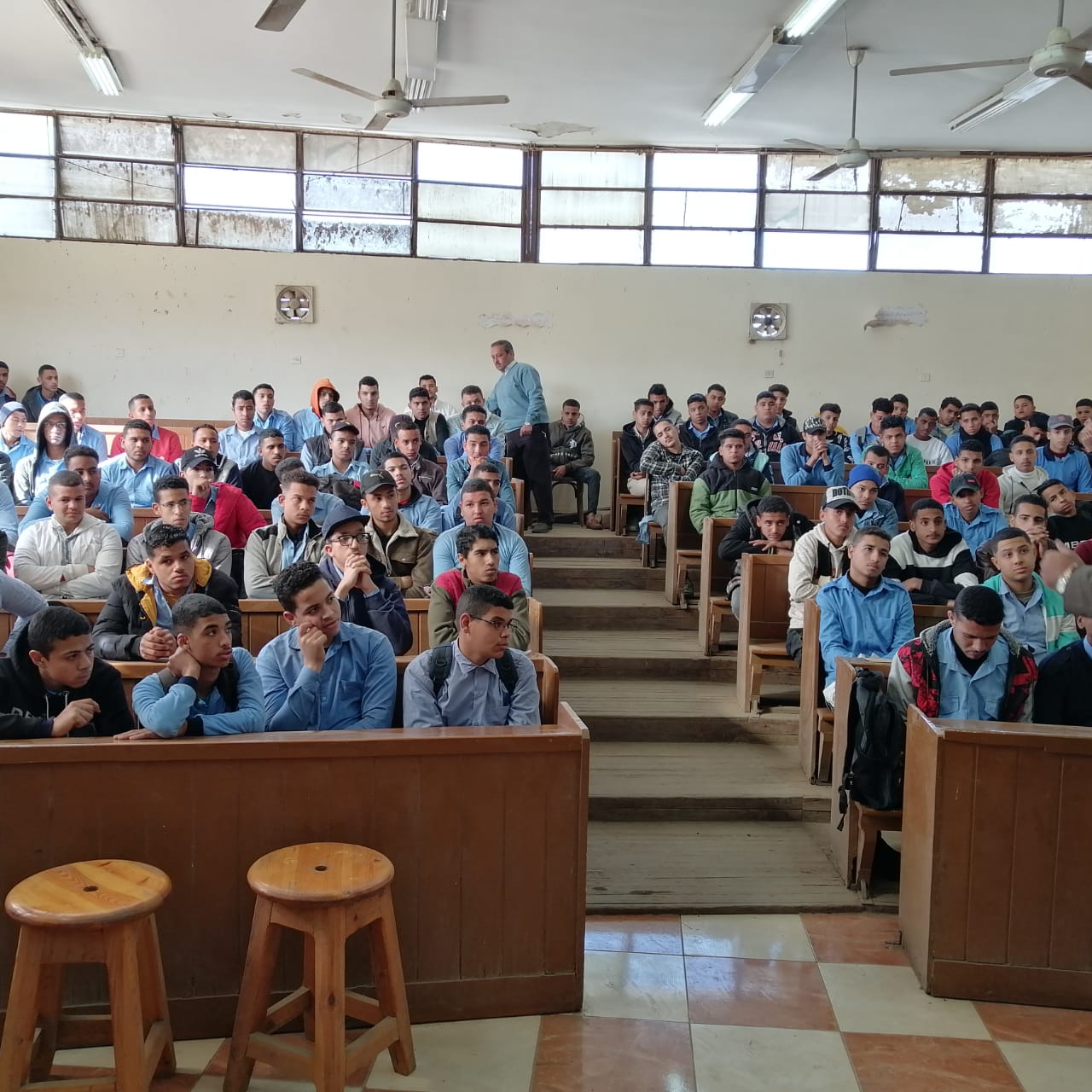 جانب من ضيوف الندوة