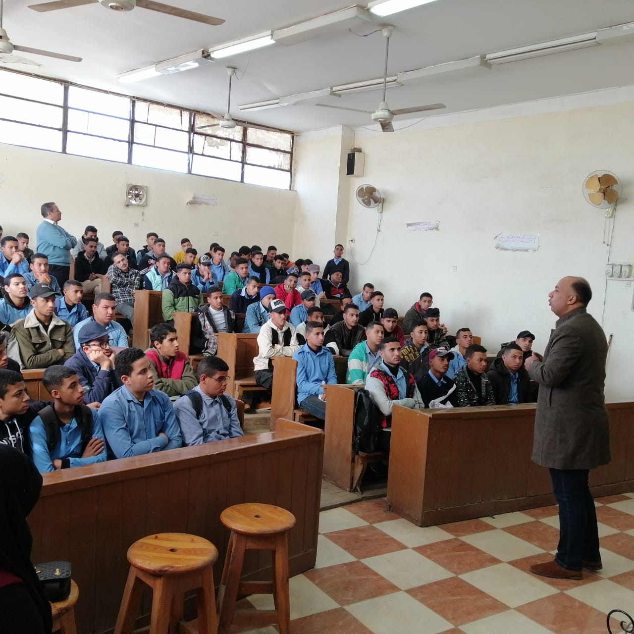 جانب من ضيوف الندوة