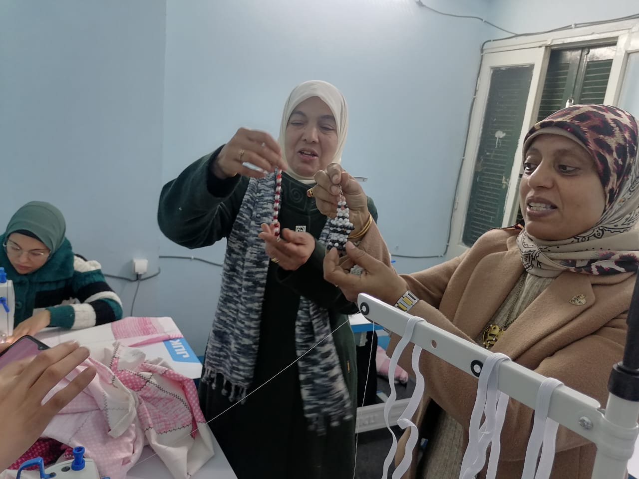 جانب من ضيوف الندوة