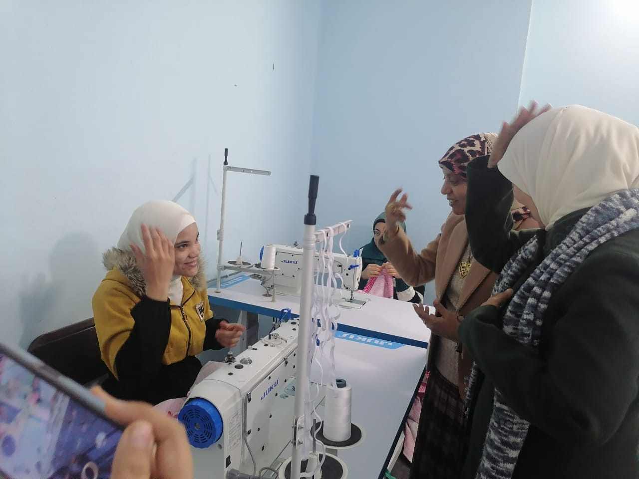 جانب من ضيوف الندوة