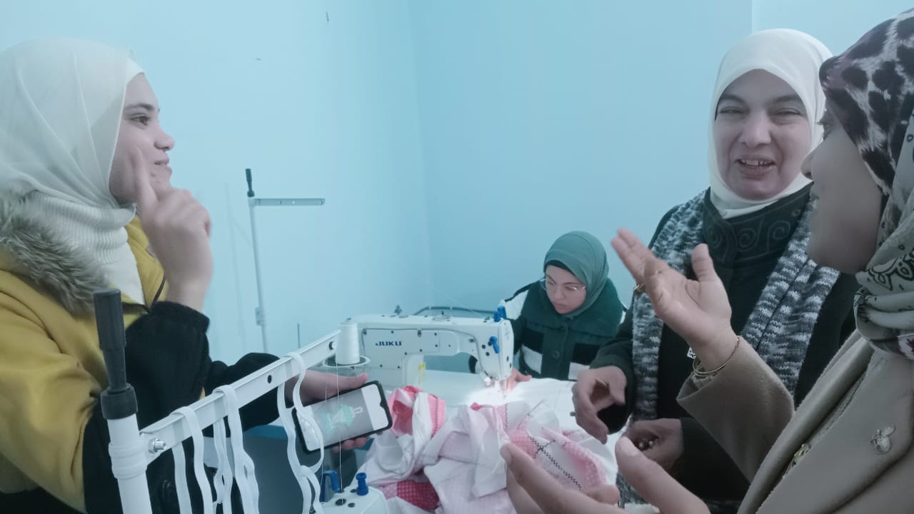 جانب من ضيوف الندوة