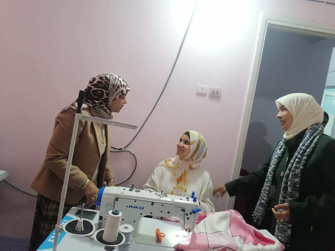 جانب من ضيوف الندوة