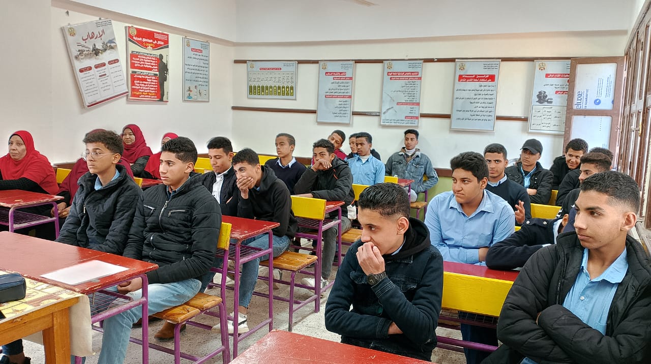 جانب من ضيوف الندوة