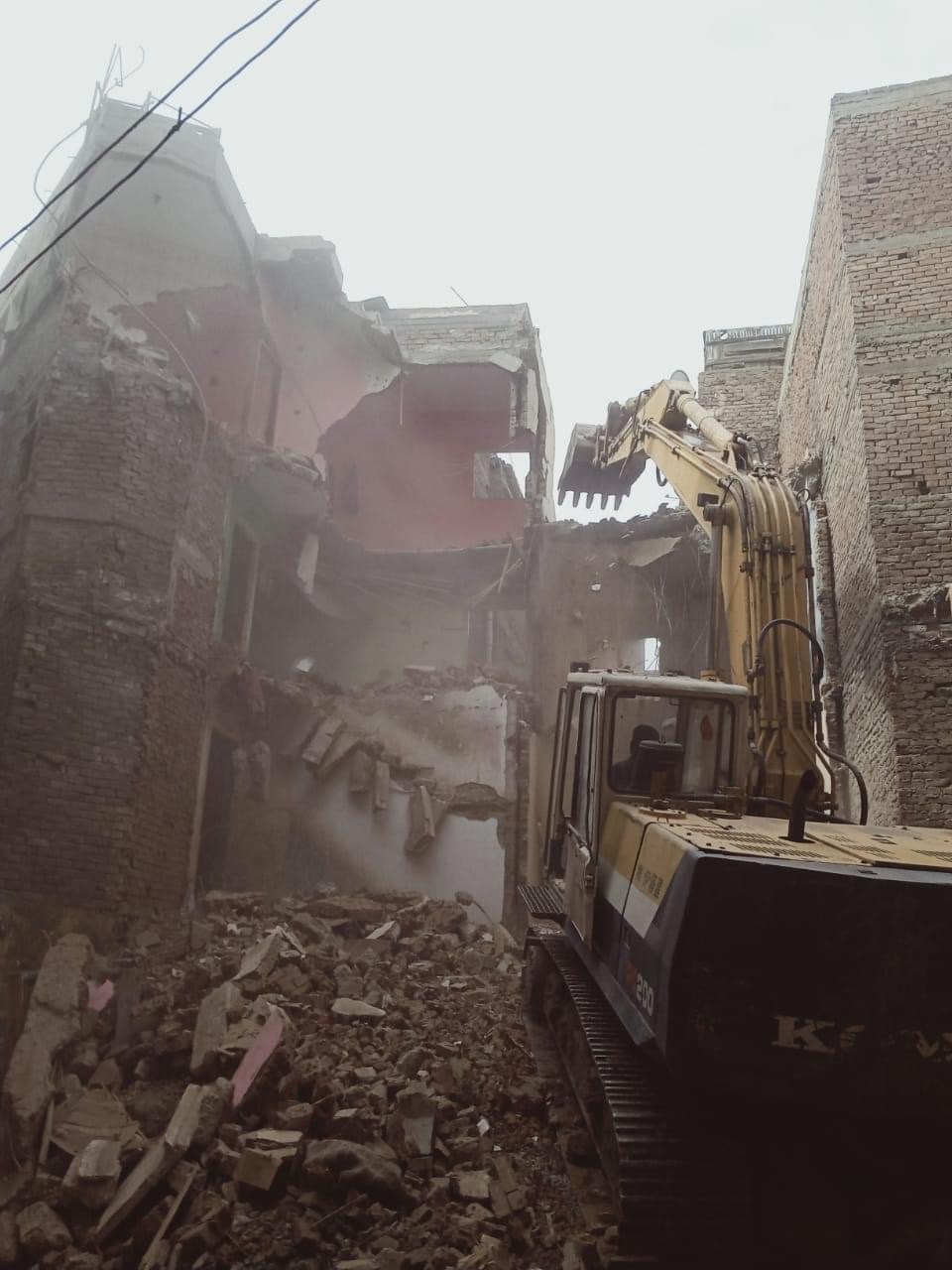 42780523-3F84-4442-AE7C-635B435EE429