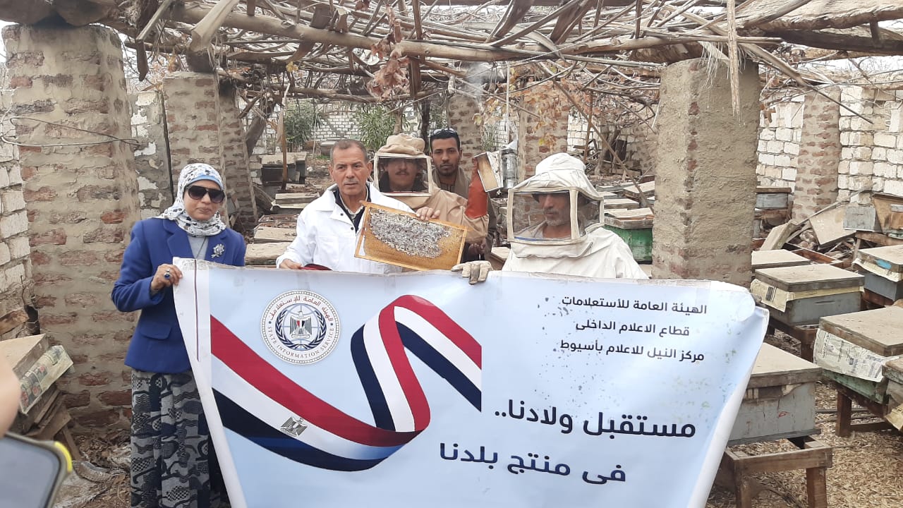 جانب من ضيوف الندوة والزيارة