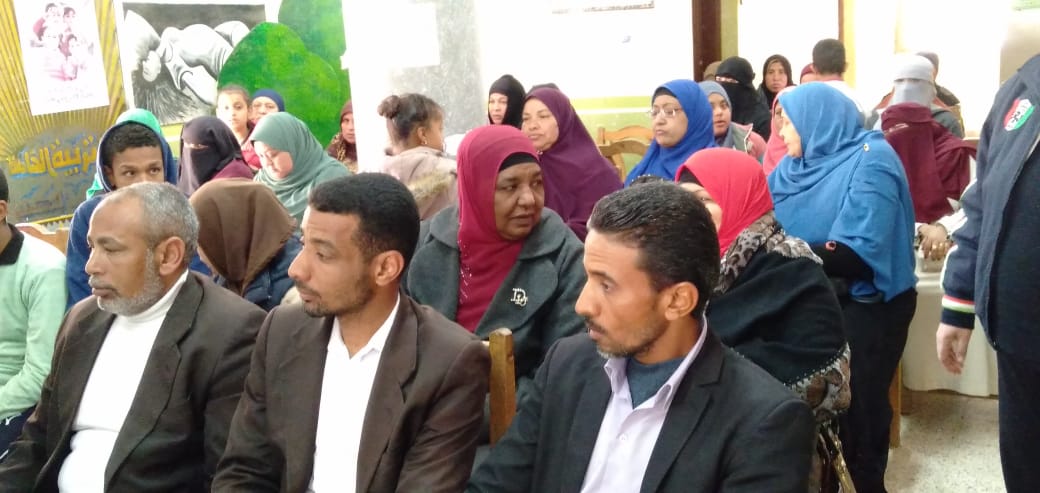 جانب من ضيوف الندوة