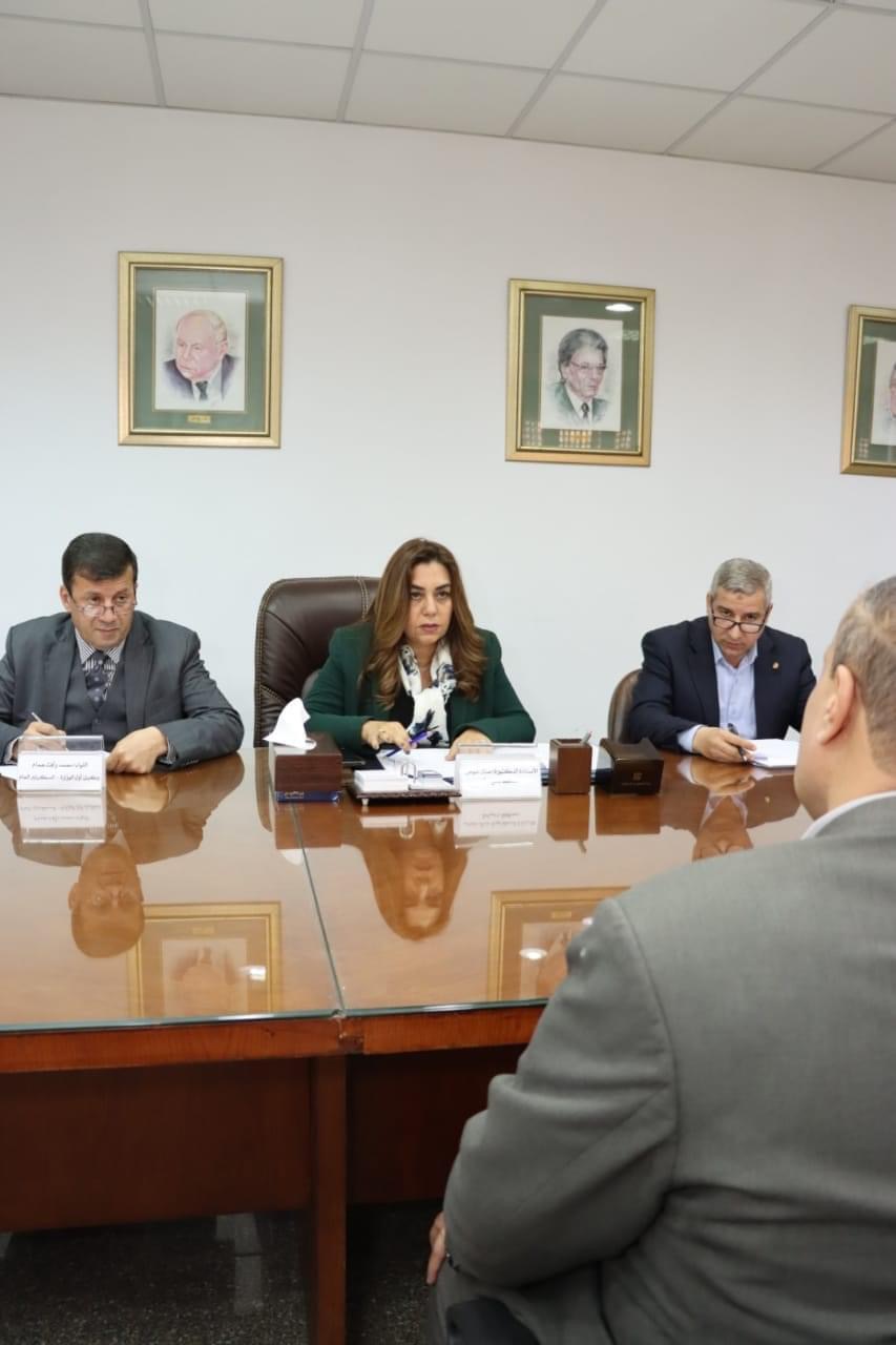 8D1DB02C-D13B-413F-B627-FC12C33DF303