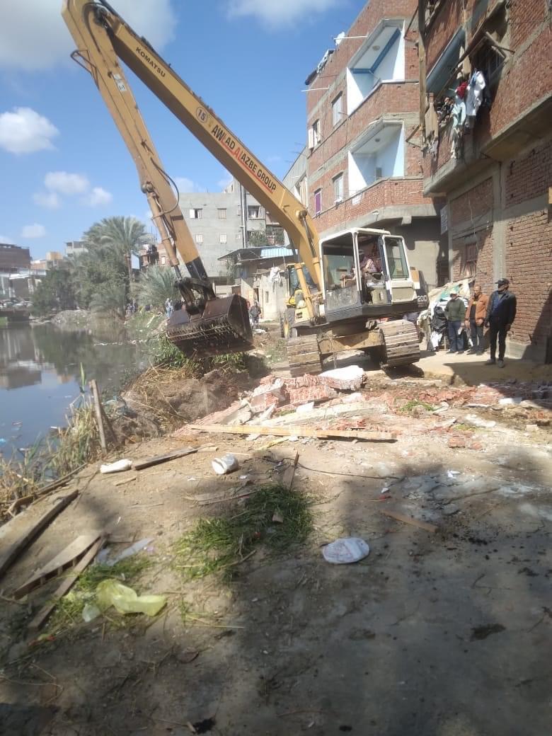 C2A1AF42-51E1-4B8C-9C50-365A06EF9325