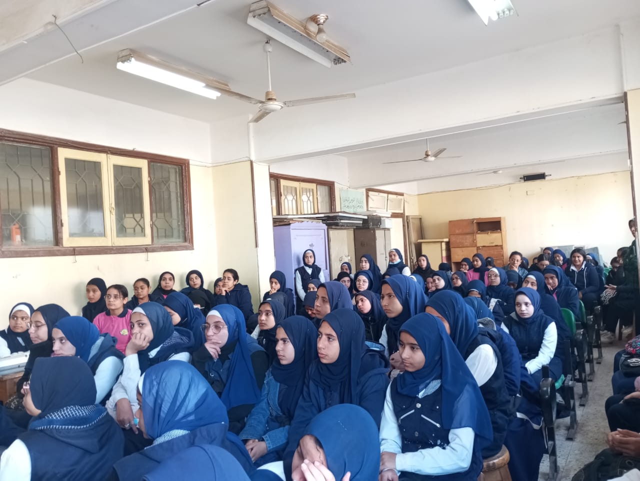 جانب من ضيوف الندوة 