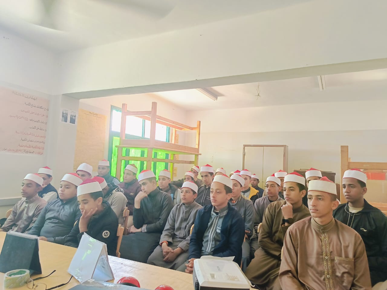 جانب من ضيوف الندوة 